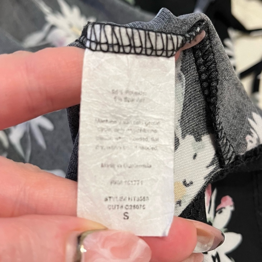 Kaileigh Stitch Fix Valette Back Detail Cold Shoulder Knit Top Printed Blouse - Picture 5 of 6